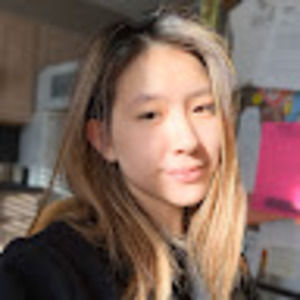 Meet your Posher, Larissa